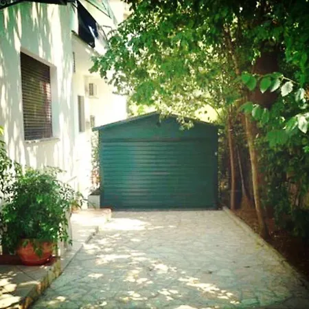 Alojamento de Acomodação e Pequeno-almoço House